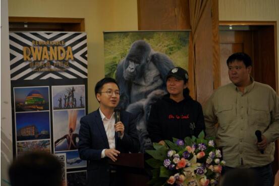 卢旺达大使馆联合侣行、西瓜视频举办“卢旺达山地大猩猩画展”