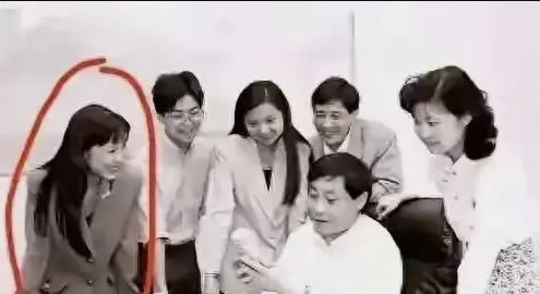 宗庆后42岁逆袭，靠这3招赚到第一桶金 站长故事 企业 互联网坊间八卦 微新闻 第11张